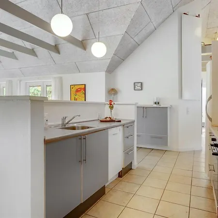 Tatil Evi Jenna - 1-4km From The Sea By Interhome *
